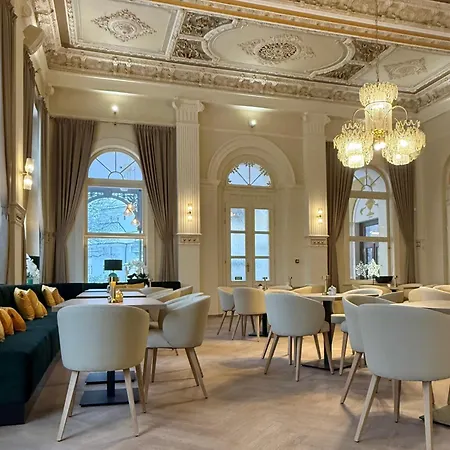 Szálloda Esplanade, Dependance Monti