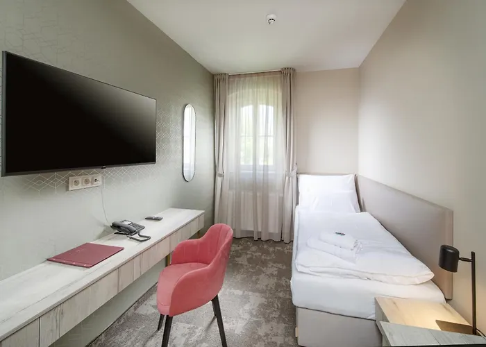 Hotel Esplanade, Dependance Monti Františkovy Lázně