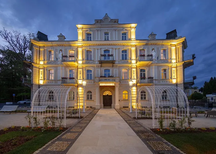 Esplanade, Dependance Monti 4*