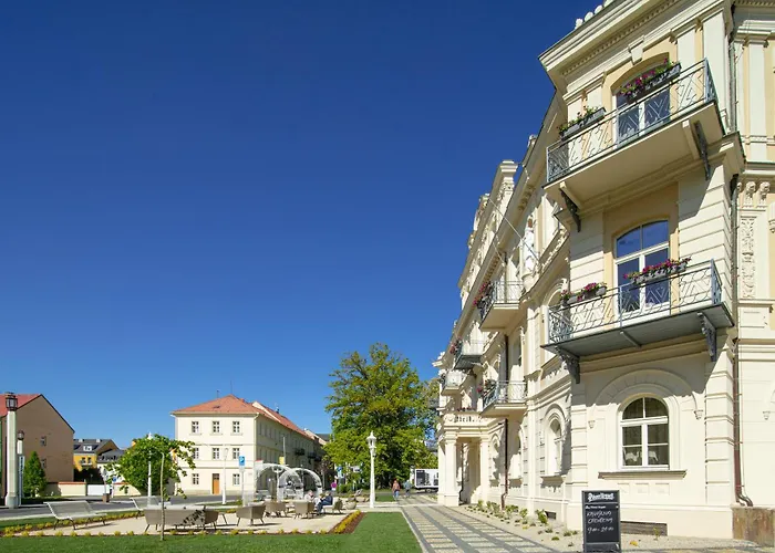 Esplanade, Dependance Monti 4*