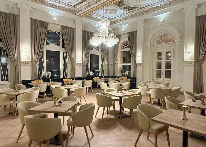 Esplanade, Dependance Monti Hotel